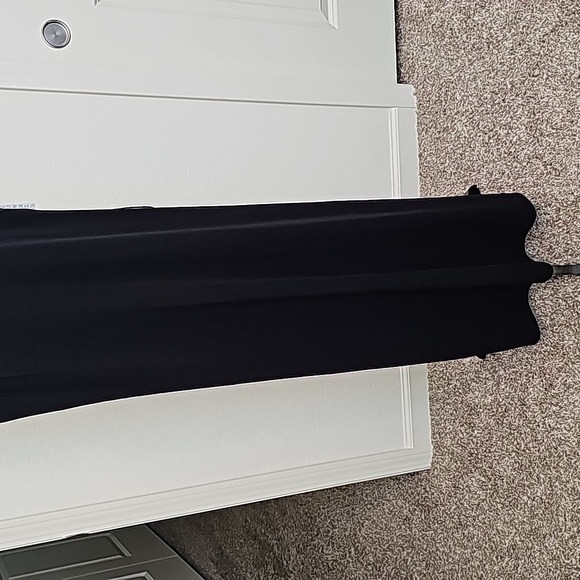 Solid black Dani dress - Picture 2 of 4